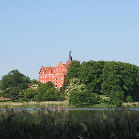 Hotel apartamentowy Ristinge *